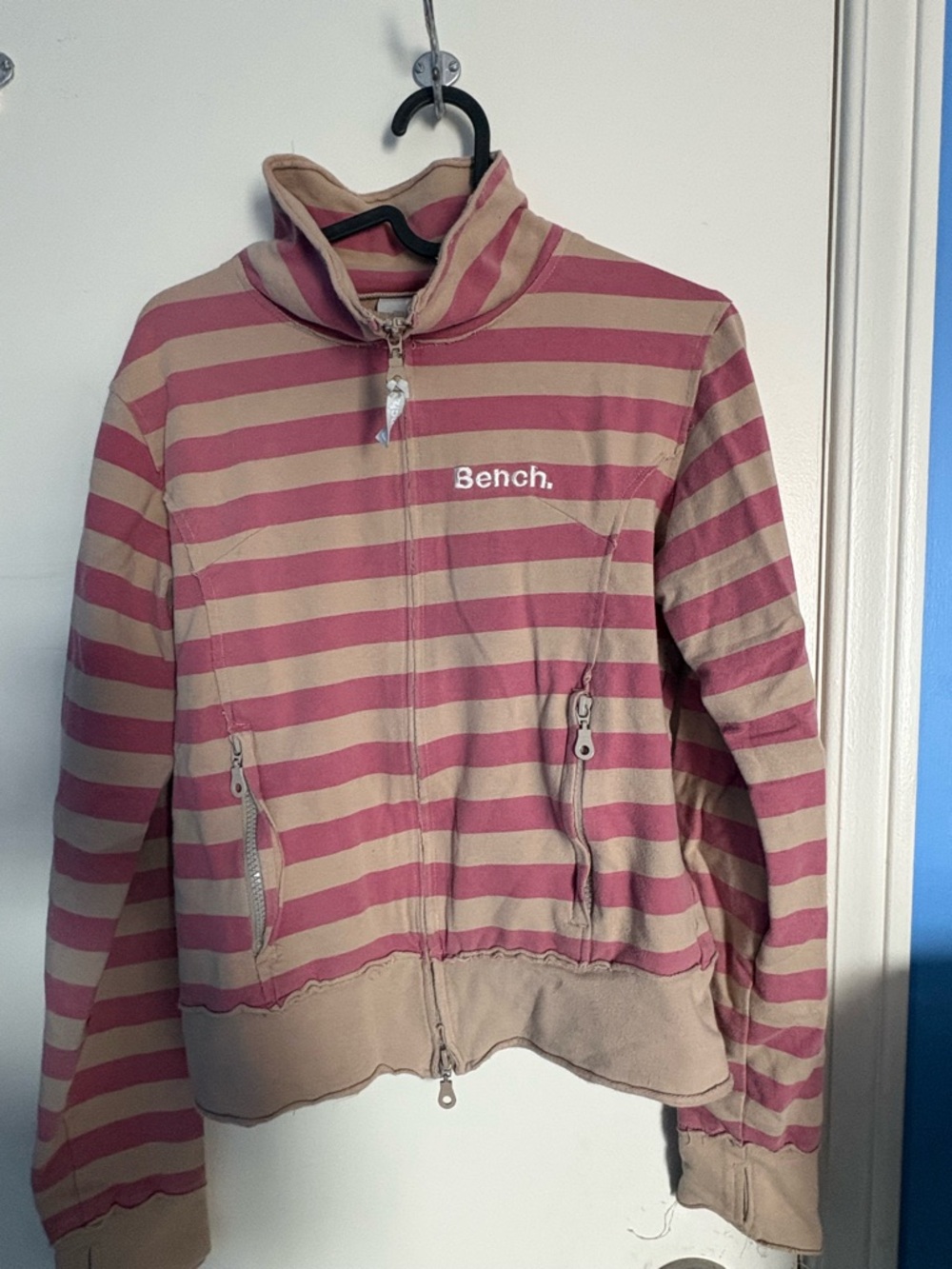 Y2K Bench striped zip top soft thumb holes